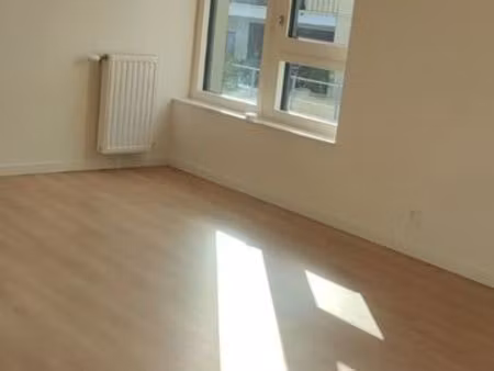 location vide - studio 27m²