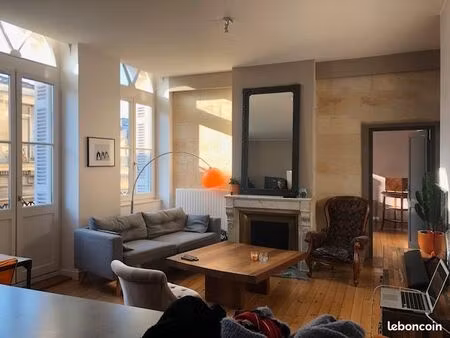 très joli t3 bx centre
