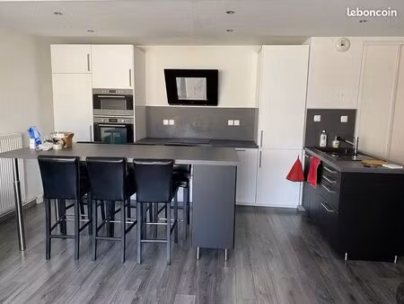 appartement t3 de 65 m² avec terrasse