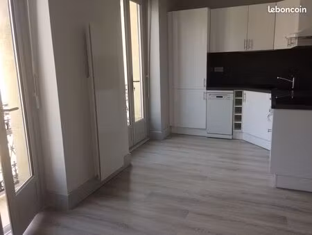 triplex bordeaux st-genes