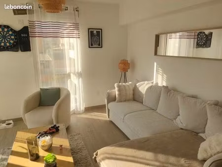 t2 - vide - 790 - location à l'année - direct propriétaire