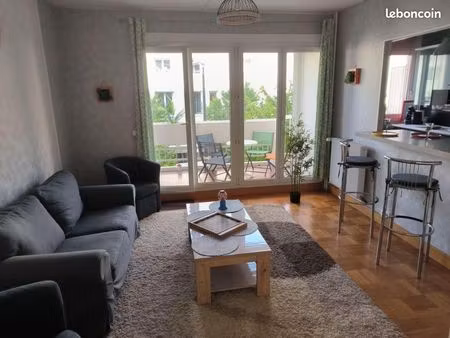 appartement 1 pièce 110 m²