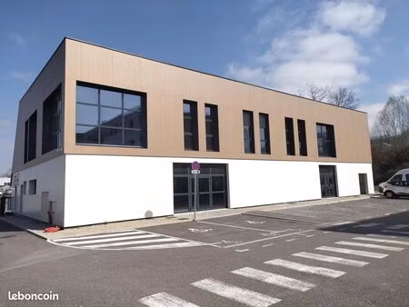 bureaux 110 m² grésy-sur-aix
