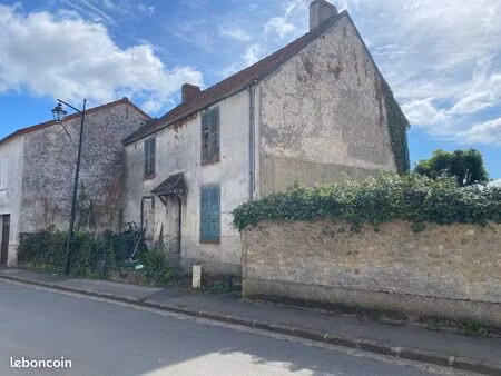 maison de caractère avec jardin et cave voûtée
