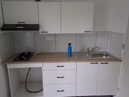 a louer studio 23m2 climatisé meublé