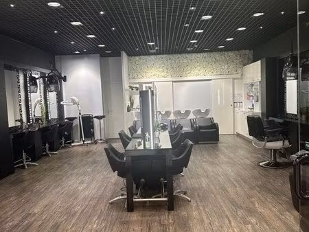 vend salon de coiffure galerie commerciale