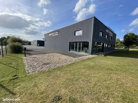 local 1490 m² libourne