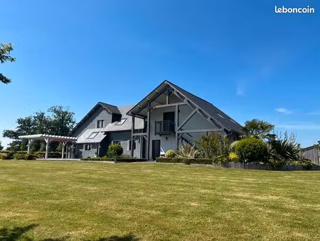 superbe maison de 214m2 sur propreté de 5 1 hectares secteur de pavilly