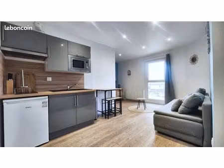 a louer-studio meublé 27m2-parking