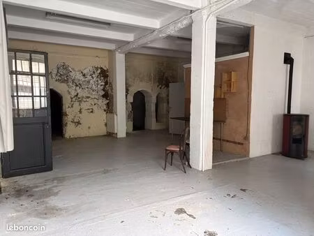 à louer – atelier 80 m² avec caves – idéal activité artisanale / stockage