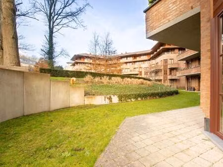 appartement à louer à auderghem € 2.050 (lprra) - skyline renting | zimmo