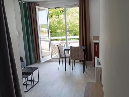 studio meublé  balcon parking