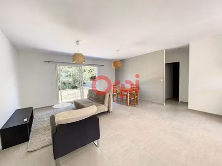 location meublée maison 3 pièces 68 m² à prades (66500)  992 €