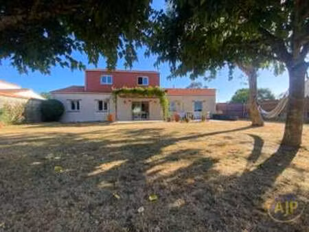 location maison à gétigné (44190) : à louer / 137m² gétigné
