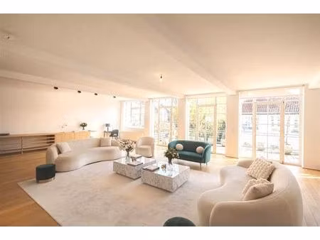appartement à louer avec terrasse et 3 chambres   ixelles (vbe41080)
