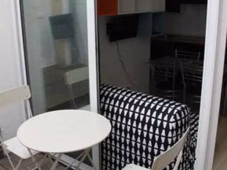 location appartement 2 pièces à bordeaux (33000) : à louer 2 pièces / 24m² bordeaux