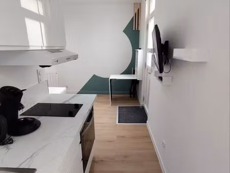 studio meublé et charges comprise proche centre ville