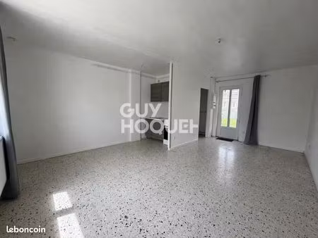 studio 1 pièce 19 m²