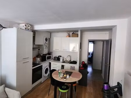 f1 meublé 37m² rénové avec jardin commun