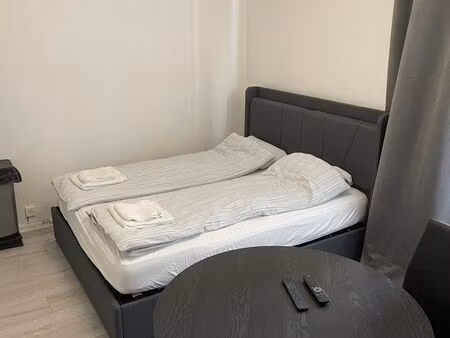 location studio meublé