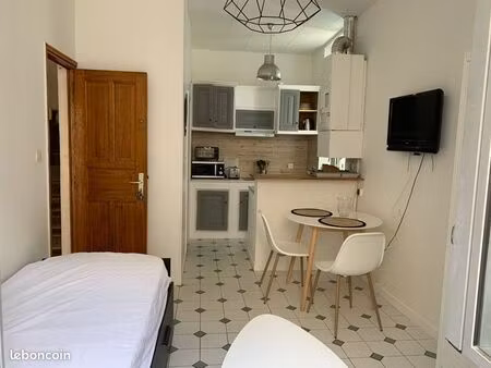 t1 meublé quartier vallon des auffes 13007  complètement rénové