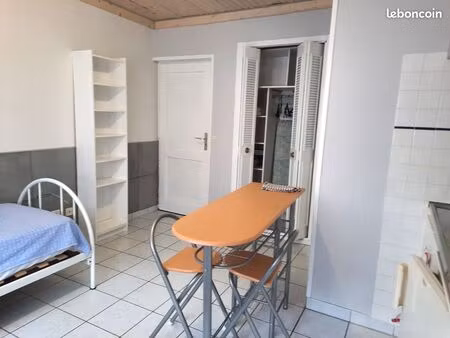 studio meuble pour étudiant(e)