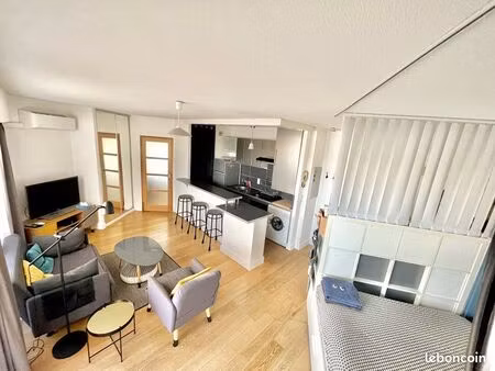 location grand studio 33m2 vue mer