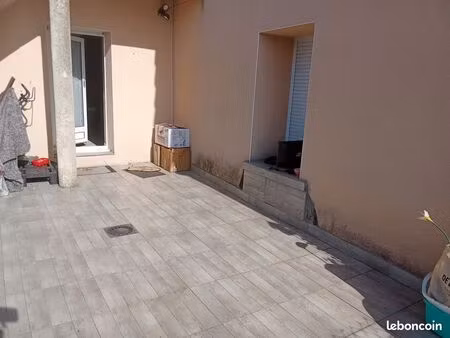 t3 avec terrasse