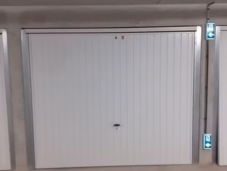 garage neuf à louer sur frejus