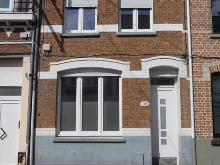 maison 3 pièces 80 m²