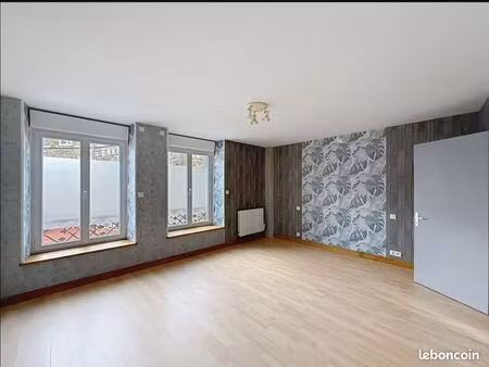 location maison de ville