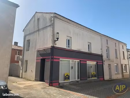 maison de ville 4 pièces 85 m²