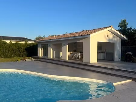 t2 dans villa (sous condition)
