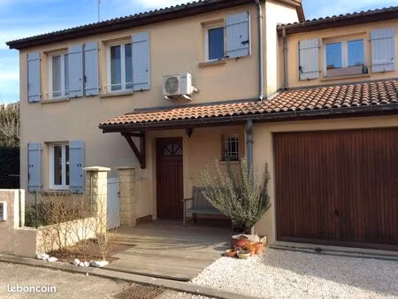 villa à louer st genis laval