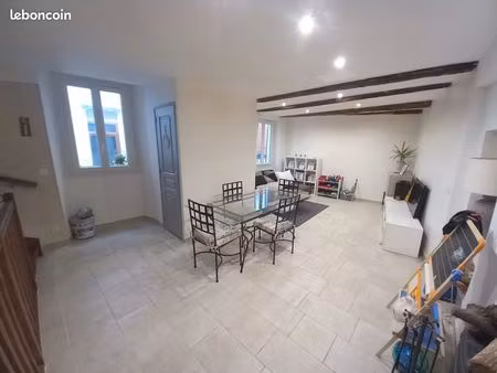 maison 3 pièces 65 m²