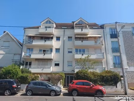studio 1 pièce 27 m²