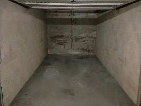 garage/ box à louer