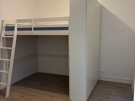 studio meublé 18m² – boulogne-billancourt – 895 cc