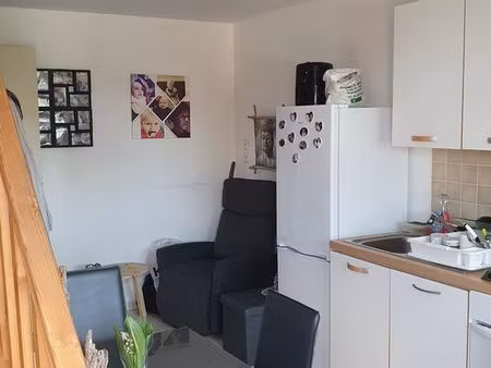 appartement t2 en duplex meublé