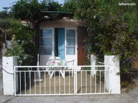 location studio de 17 m2 (2 personnes) le lavandou