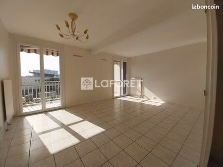 appartement 3 pièces 66 m²