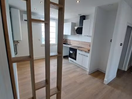 t4 rénové et climatisé de 75 m2