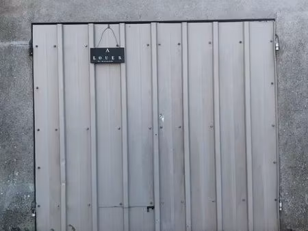 location garage/box 17 m2