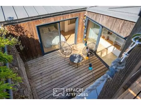 maison de ville singulière : esprit atelier et patio intimiste - nantes zola