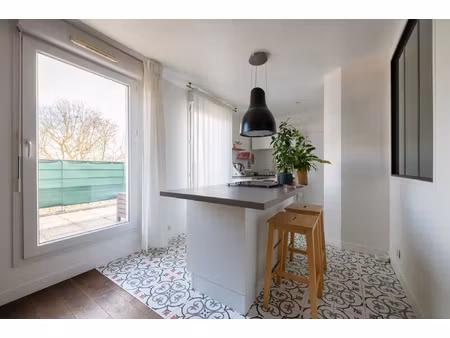 à vendre bien d'exception aux allures de maison sur le toi