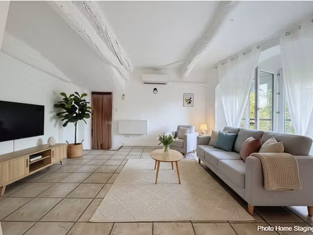 a vendre appartement à grasse 2 pièces de 65 m² en rez de chaussée