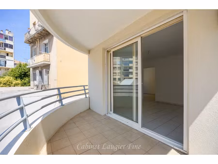 villa castellane t2 lumineux avec balcon et ascenseur