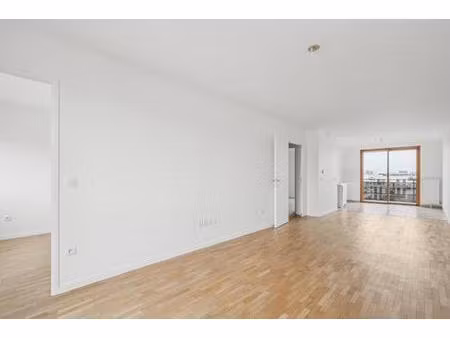 appartement 3 pièces avec balcon - saint-ouen
