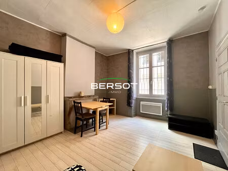 studio meublé en plein coeur du centre-ville