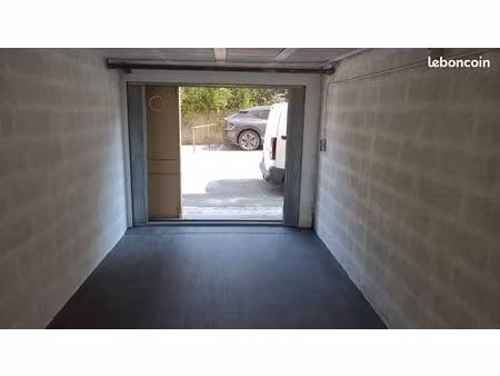 box garage